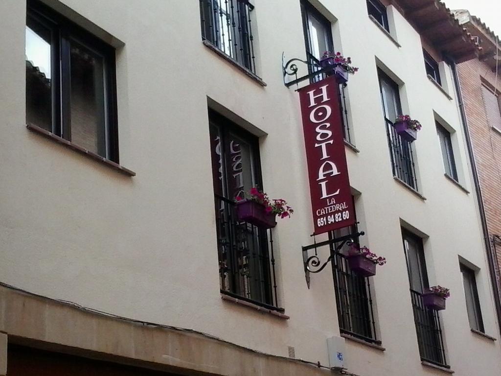 Hostal La Catedral ซานโตโดมิงโก เดลา กัลซาดา ภายนอก รูปภาพ