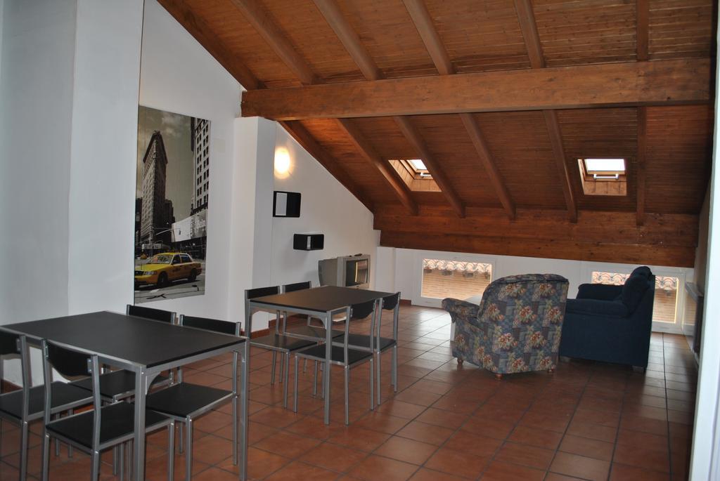 Hostal La Catedral ซานโตโดมิงโก เดลา กัลซาดา ภายนอก รูปภาพ